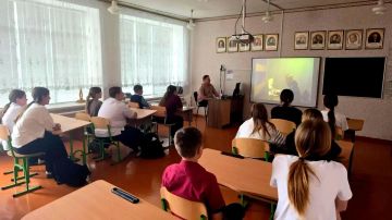 Валерий Галинкин: В Гречишкинской школе прошёл показ фильма о вреде наркотиков