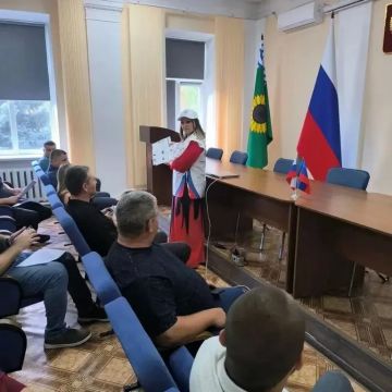 «ИнформУИК» продолжается: информируем на дому и на предприятиях!