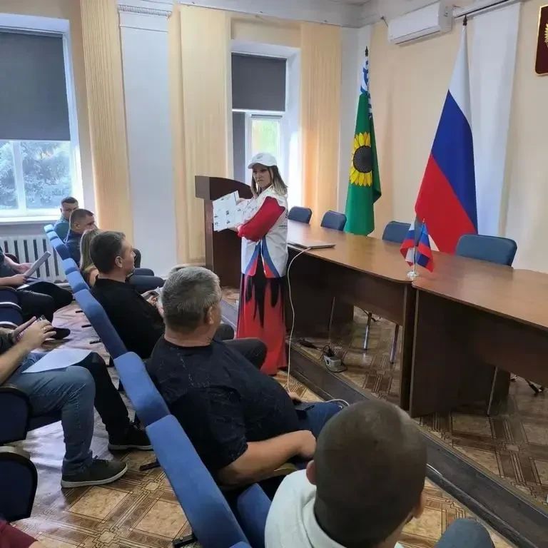 «ИнформУИК» продолжается: информируем на дому и на предприятиях!