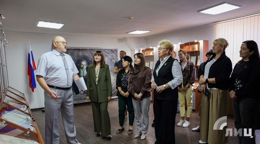 Документальная выставка к 225-летию Владимира Даля открылась в Луганске