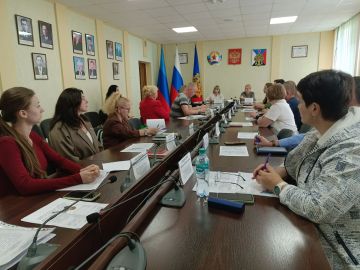 В Ровеньках состоялось очередное заседание городской комиссии