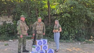 Передача гуманитарной помощи бойцам СВО от Избирательной комиссии ЛНР