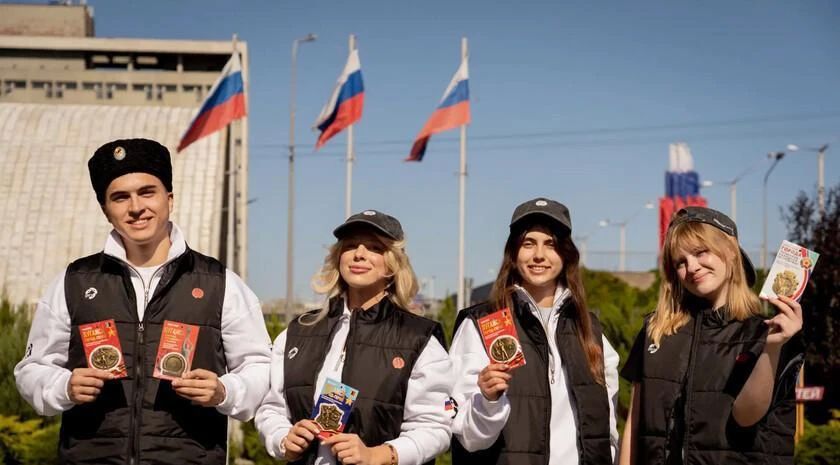 Минувшие семь дней в ЛНР снова оказались насыщенными — детвора и молодёжь Республики явно не скучали, а творили, спорили, побеждали и удивляли