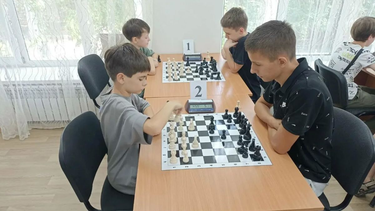 В Луганске прошел городской фестиваль шахмат, посвященный 231-й годовщине города Луганска