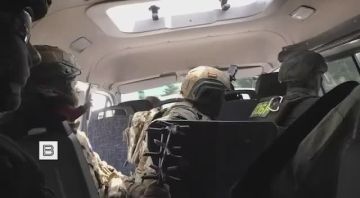 Боевое видео от ФСБ: в 43 регионах накрыли 111 подпольных оружейников