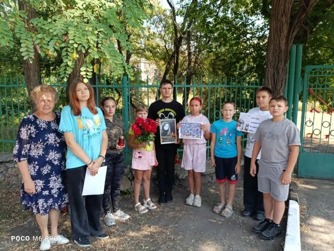 В Перевальской библиотеке № 20 прошёл Час скорби «Не подвластно над памятью время»