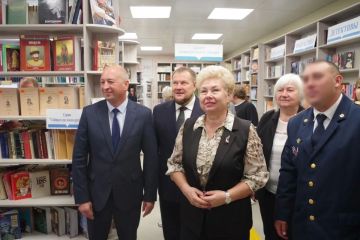 В ИК № 1 УФСИН России по Луганской Народной Республике изготовили мебель для Славяносербской модельной библиотеки