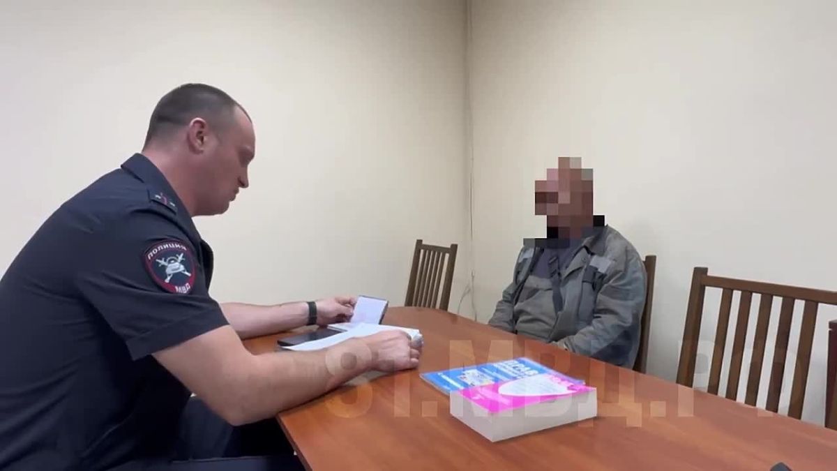 Луганские госавтоинспекторы привлекли к ответственности водителей, игнорирующих сигналы светофора В столице республики участились случаи проезда на запрещающий (красный) сигнал светофора, что вызывает серьёзную...
