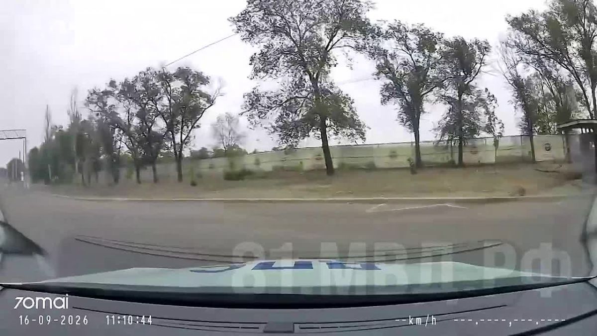 В Луганске задержали трёх водителей, проехавших на красный Количество случаев нарушения ПДД на светофорах в Республике увеличивается. Полицейские находят таких злоумышленников, в том числе, по видеозаписям в Интернете