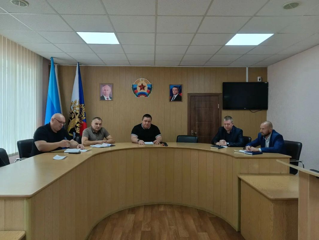 Заседание комиссии по предупреждению и ликвидации чрезвычайных ситуаций и обеспечению пожарной безопасности