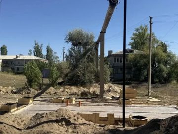 В Станично-Луганской гимназии строят новую котельную