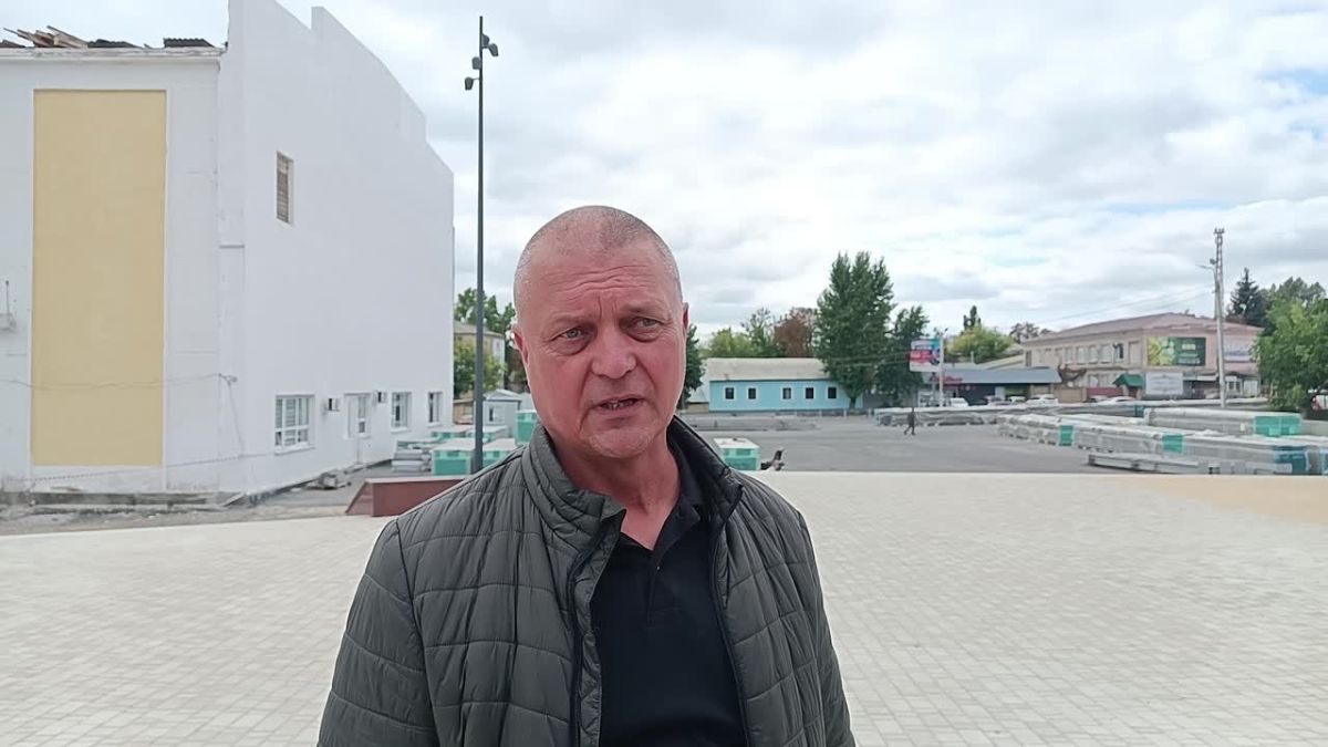 В Ровеньках стартовал капитальный ремонт кровли спорткомплекса «Юбилейный» при поддержке Республики Коми В городском округе город Ровеньки начались масштабные работы по капитальному ремонту кровли МБУ «Спортивный комплекс...