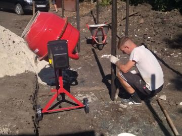 В Ровеньках начаты работы по обустройству контейнерных площадок