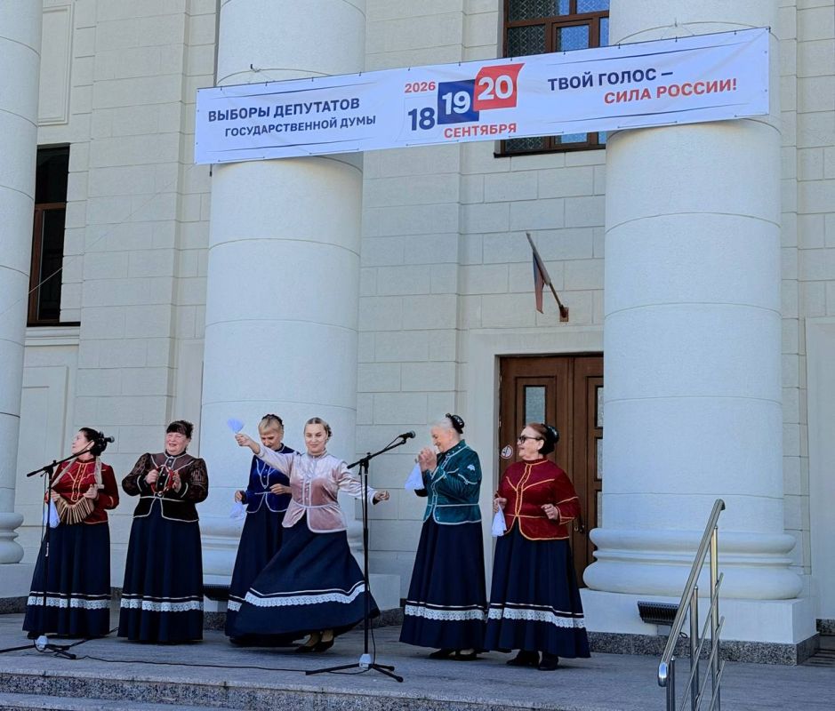 Краснодонщина активно участвует в выборах депутатов Государственной Думы РФ. Жители голосуют как на избирательных участках, так и в рамках выездного голосования и на придомовых территориях