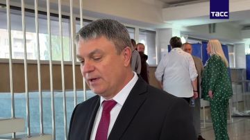 Глава ЛНР Леонид Пасечник проголосовал на выборах в Госдуму