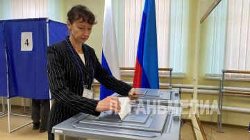 Меловчане с 8 утра активно идут на избирательные участки, чтобы проголосовать на выборах