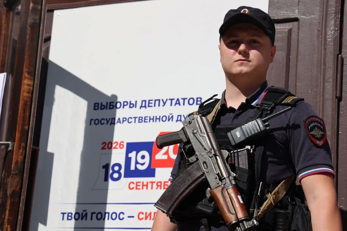 Полицейские ЛНР – на страже правопорядка на выборах