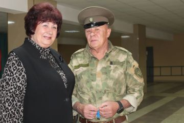 Краснодонщина голосуеет. «Особую значимость этим выборам придает то, что Луганская Народная Республика впервые принимает участие в голосовании в таком формате
