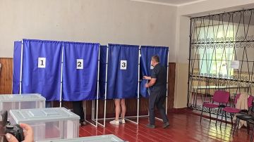 Виталий Михайлов, Глава Перевальского муниципального округа Луганской Народной Республики проголосовал на выборах депутатов Государственной Думы