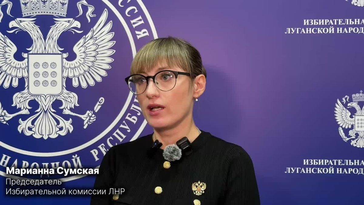 Избиратели в пунктах временного размещения ЛНР проголосовали на выборах