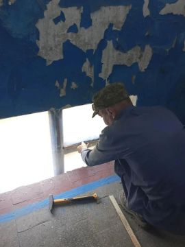 В Артёмовске Перевальского округа устраняют последствия массированной атаки БПЛА