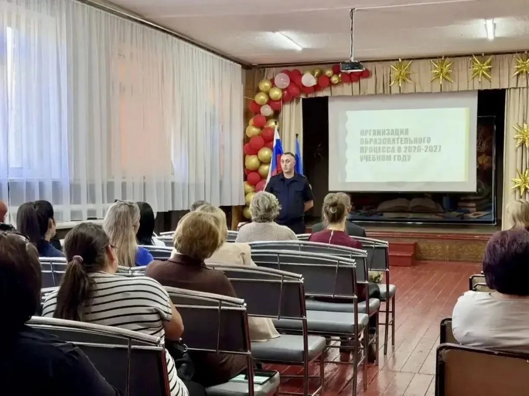 Лутугинские полицейские провели беседы с родителями о безопасности несовершеннолетних