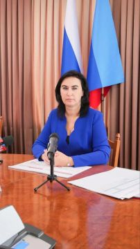 Яна Пащенко: Сегодня в Администрации Луганска прошёл брифинг, в ходе которого я рассказала о планах реконструкции городской инфраструктуры в рамках оказания шефской помощи