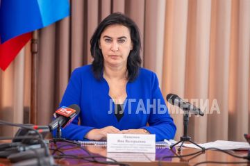 Глава города Луганска Яна Пащенко дала развернутое интервью представителям СМИ республики, в числе которых был корреспондент «ЛУГАНЬМЕДИА»