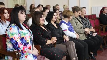 Почетные гости на пресс-конференции Юрия Юречко