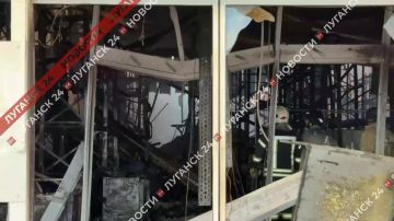 Боевики ВФУ этой ночью атаковали один из крупнейших торговых центров Луганска