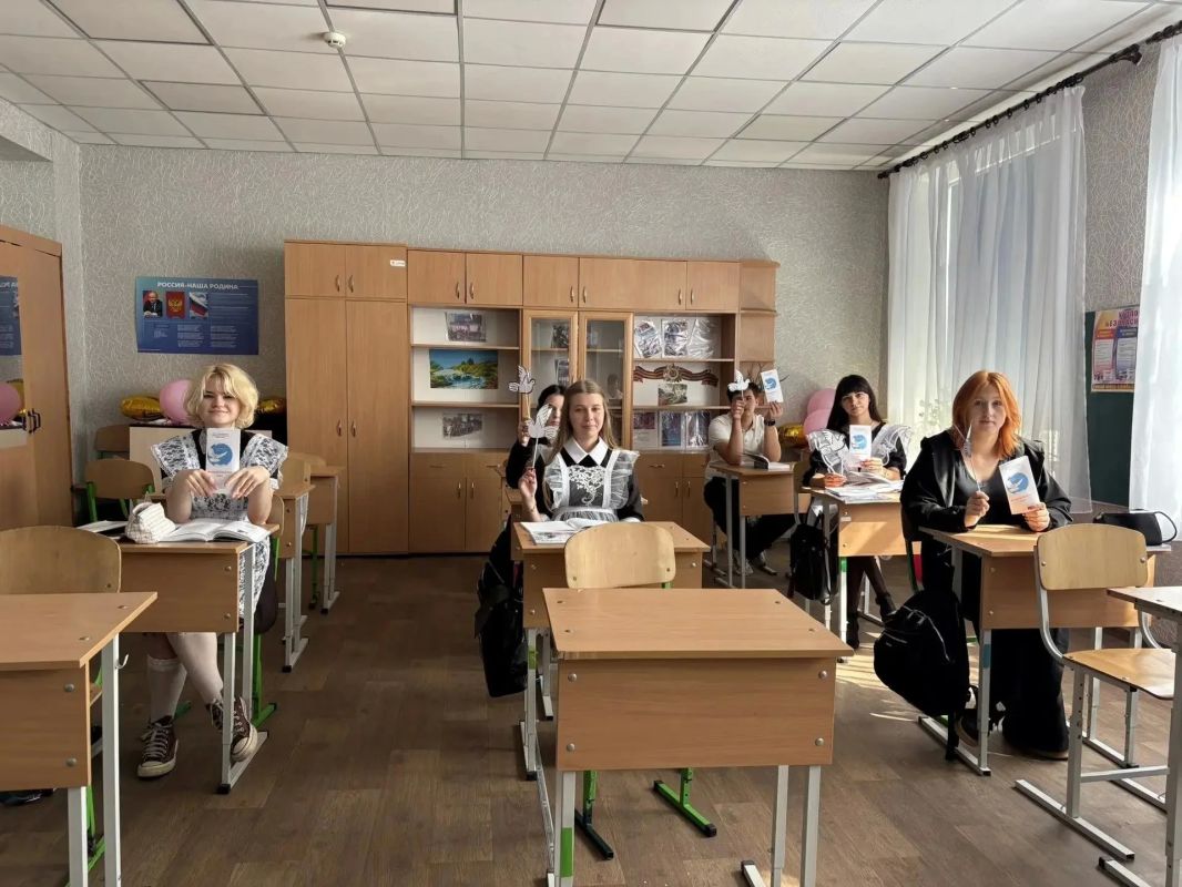 Символ надежды и добра: как в Новоайдаре отметили Международный день мира