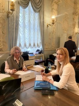 Дарья Лантратова: Сдала документы в управление кадров Госдумы