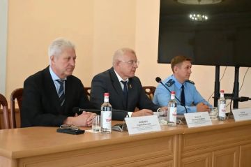 Глава Краснодонского округа Сергей Козенко досрочно сложил свои полномочия