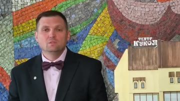 Луганский республиканский академический театр кукол присоединился к акции #МыДома