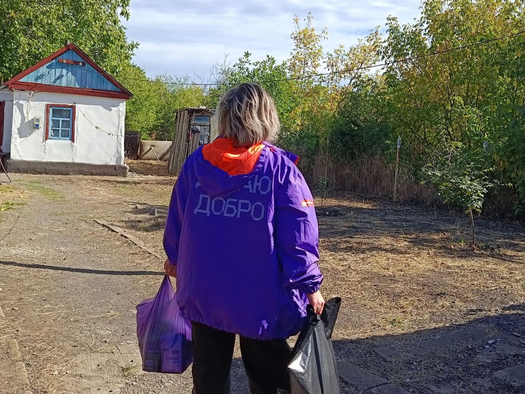 День пожилого человека. В предверии Дня пожилого человека культорганизаторы Центра досуга «Дзержинец» совместно с волонтерами Добро.Центр