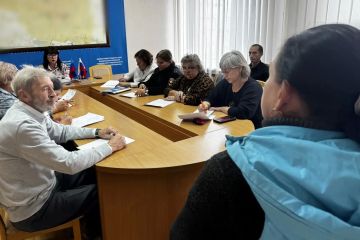В Администрации Краснолучского городского округа прошло заседание комиссии по делам несовершеннолетних и защите их прав