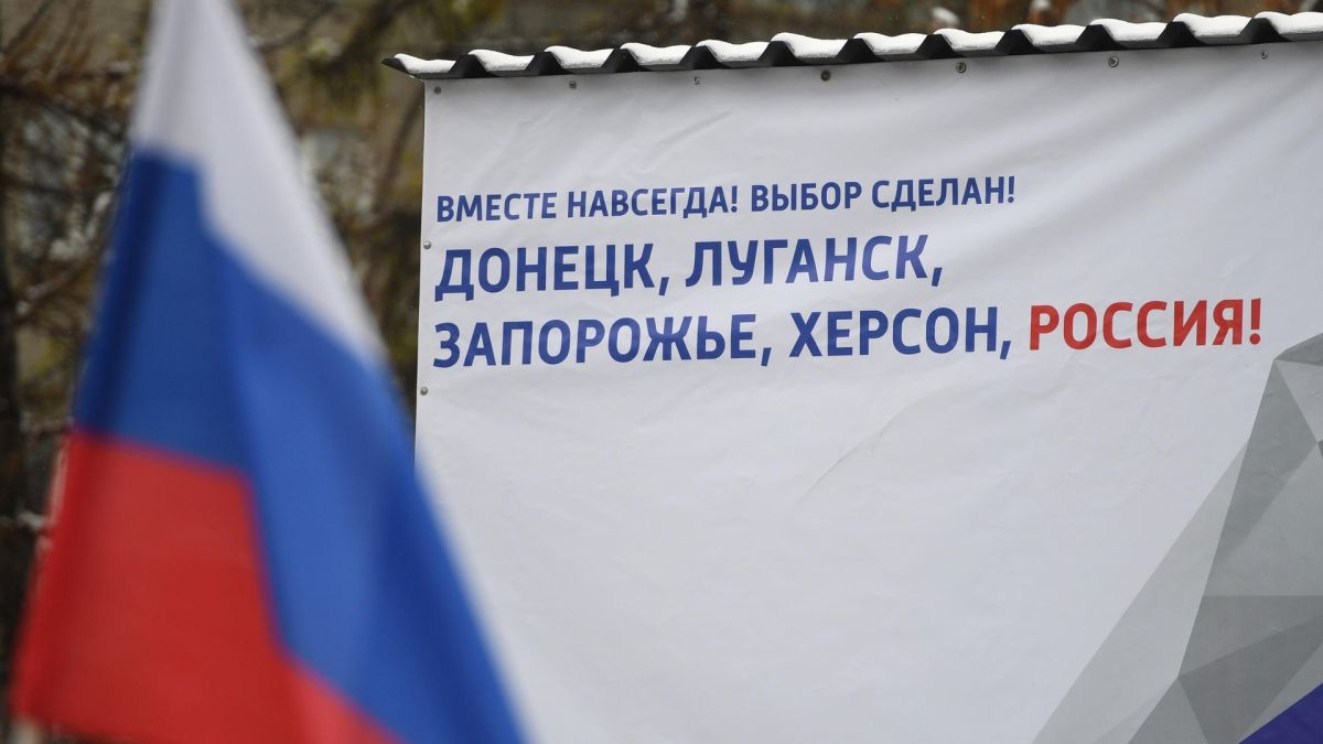 День воссоединения с Россией: жители новых регионов принимают поздравления