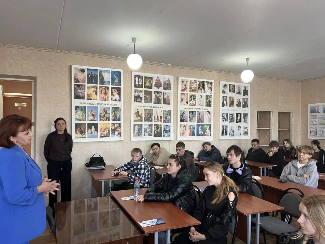 «Истории успеха»: профориентационная встреча в Брянковском колледже