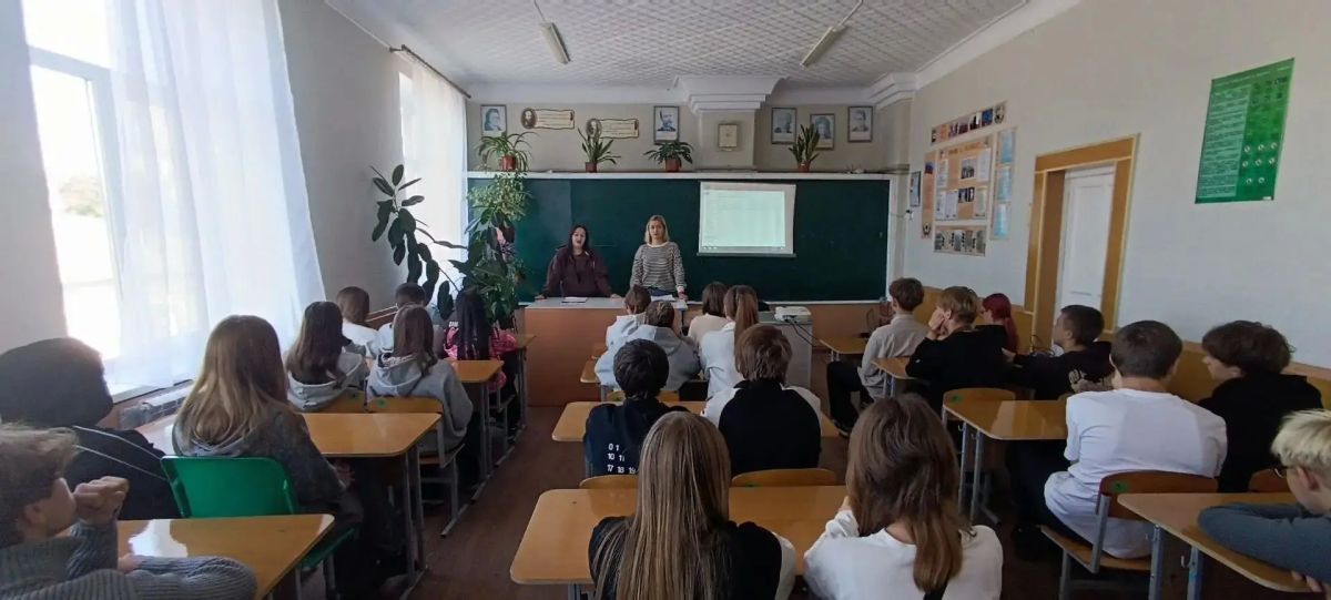 Встреча специалистов отдела культуры и спорта со школьниками
