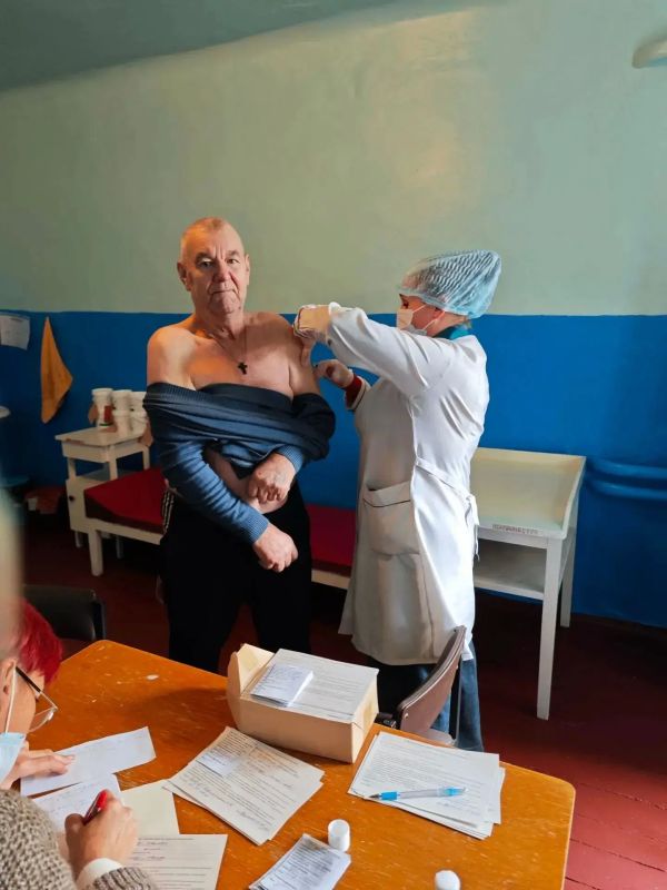 Защитим себя от гриппа — сделаем прививку!