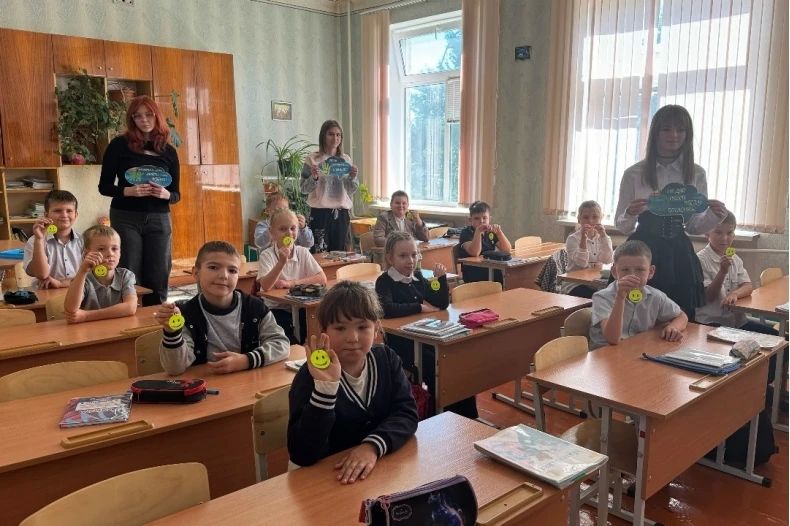 Внимание, дети!. Управление образования по муниципальным образованиям Свердловского муниципального округа и городского округа города Ровеньки Министерства образования и науки Луганской Народной Республики информирует о том...