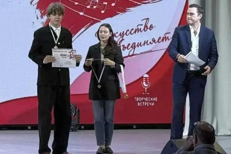 Артисты Володарского поселкового клуба провели творческие выходные в Каменск-Шахтинском