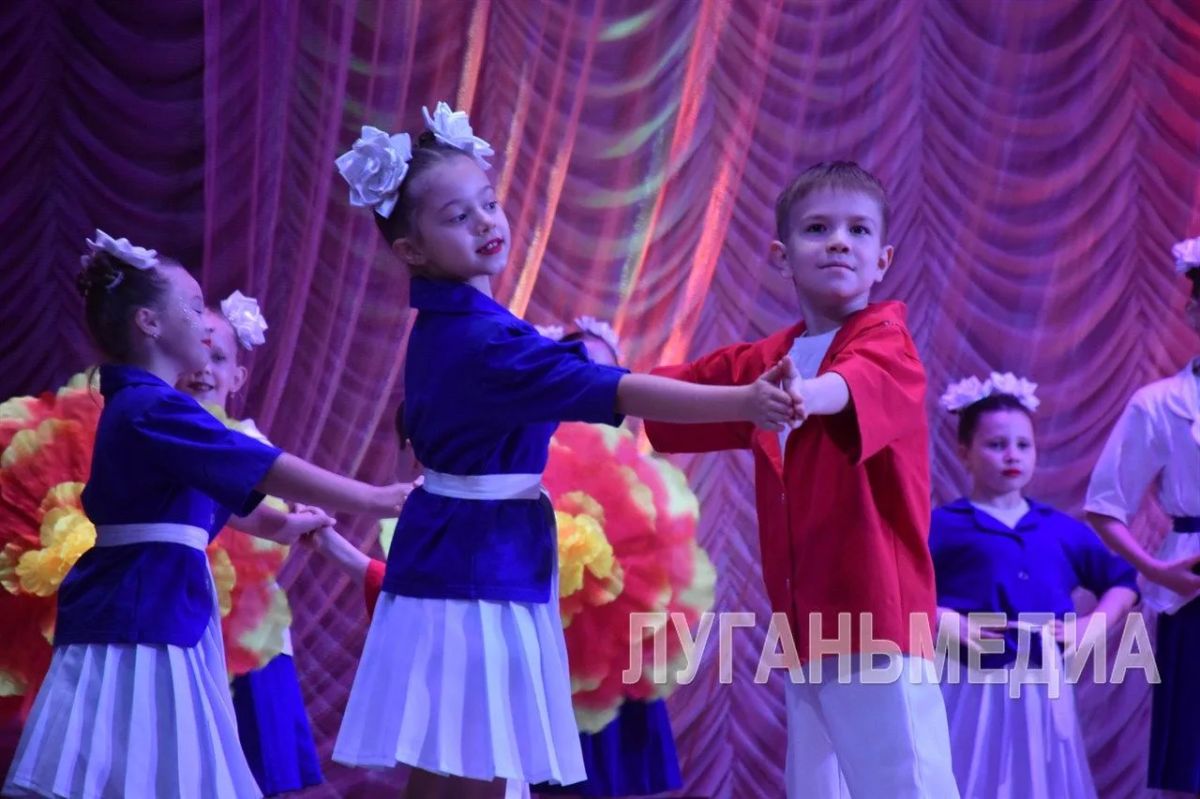 В Стаханове отпраздновали День учителя