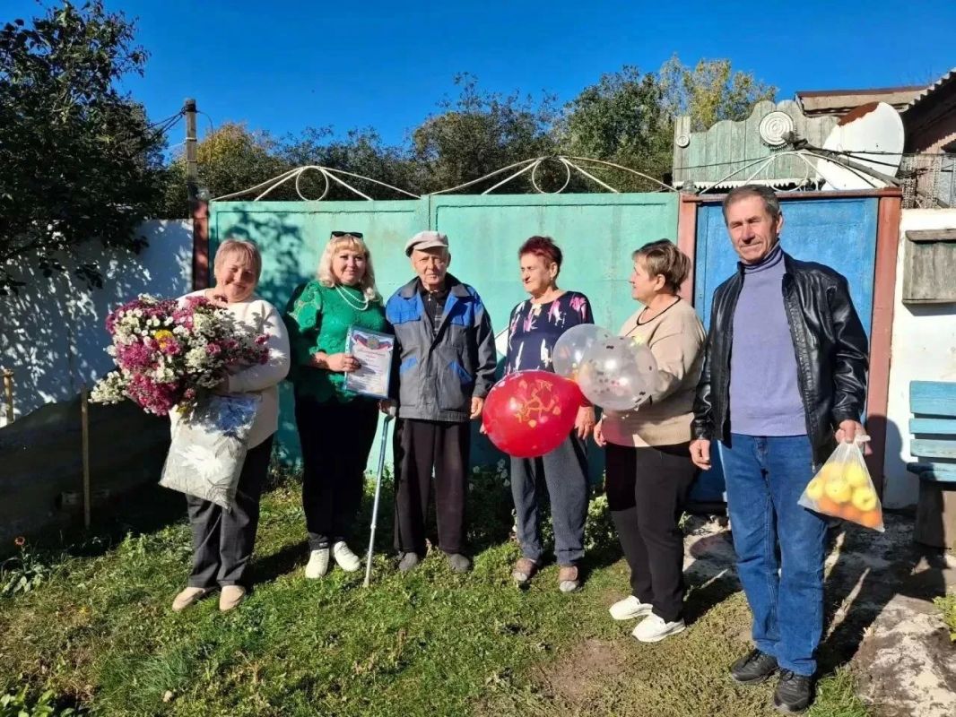 Житель села Верхнебогдановка Алексей Степанов отметил 90-летний юбилей