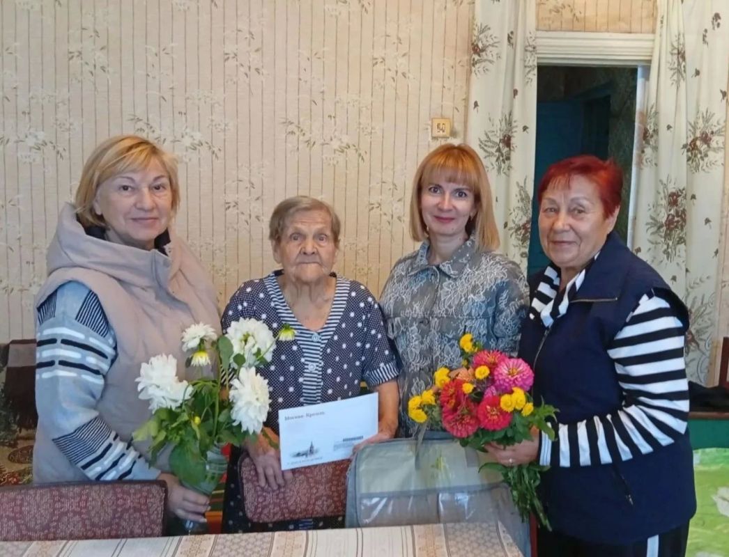 «Значит, я не зря живу»: 96летняя жительница пгт Дубовский получила поздравление из Кремля