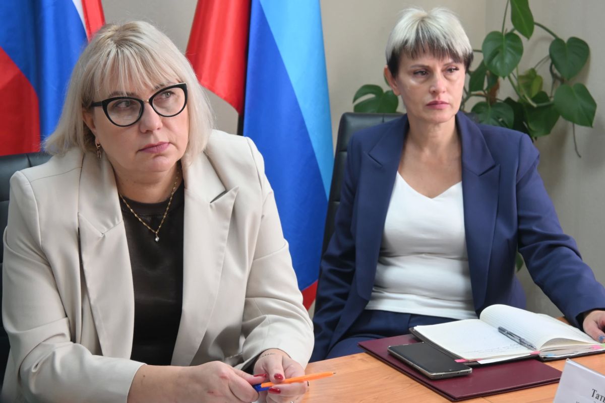В Краснодоне состоялось заседание Совета по вопросам опеки и попечительства