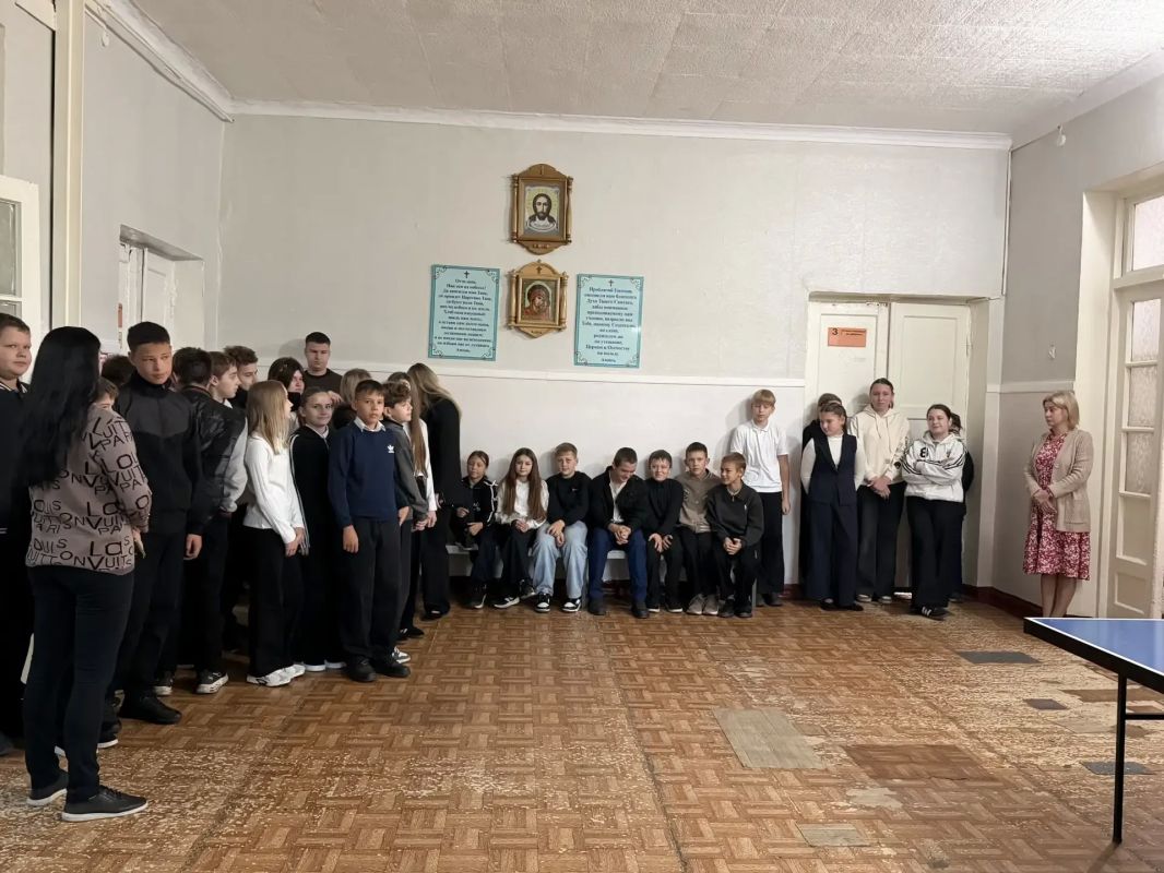 Безопасность на практике: тренировочная эвакуация в Ровеньковской школе №12