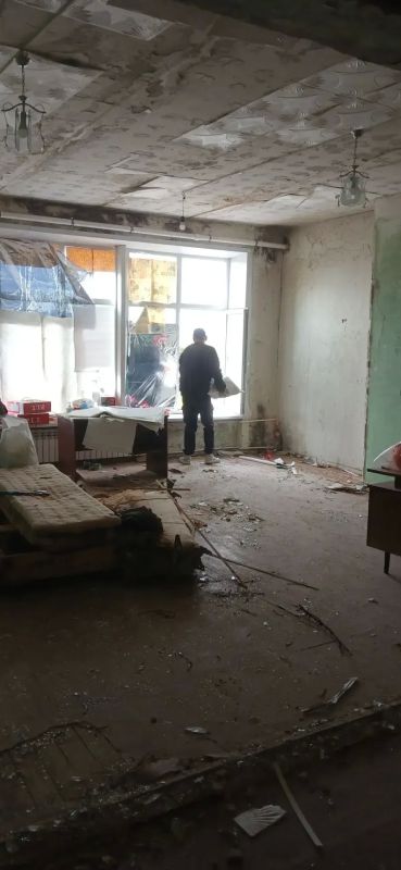 Ивановские строители продолжают ремонтные работы в Марковском доме культуры