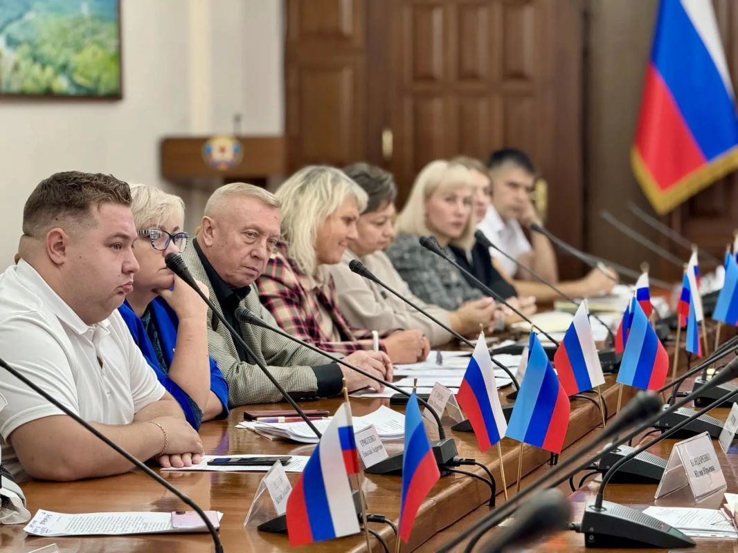 Анна Сорока: Представитель Аппарата Уполномоченного по правам человека в Луганской Народной Республике принял участие в заседании Республиканской комиссии по делам несовершеннолетних и защите их прав, прошедшем под...