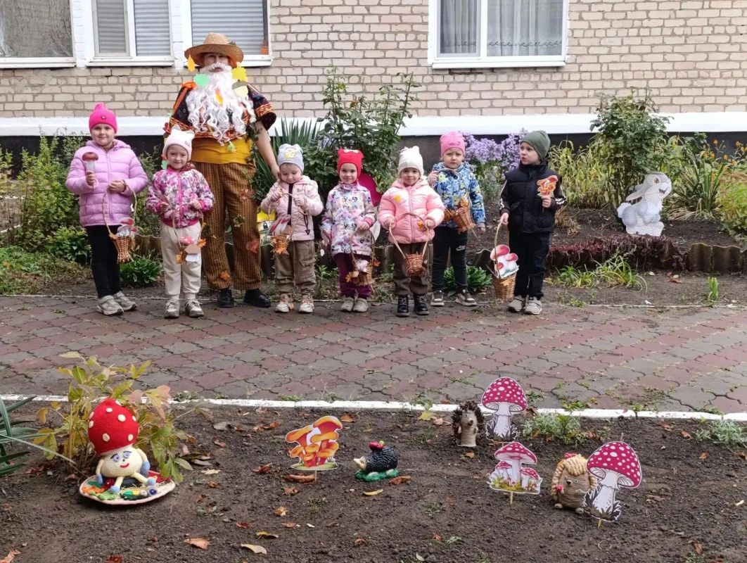 В дошкольном подразделении №1 ГБОУ ЛНР Краснодонский УВК им. В. Парсанова прошел увлекательный «День грибов»! Этот тематический день подарил ребятам массу новых знаний и ярких впечатлений